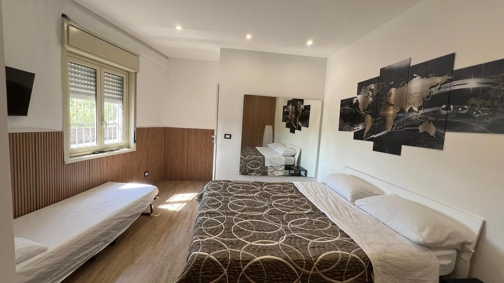 Suite Sami CTA 0*, Katánie